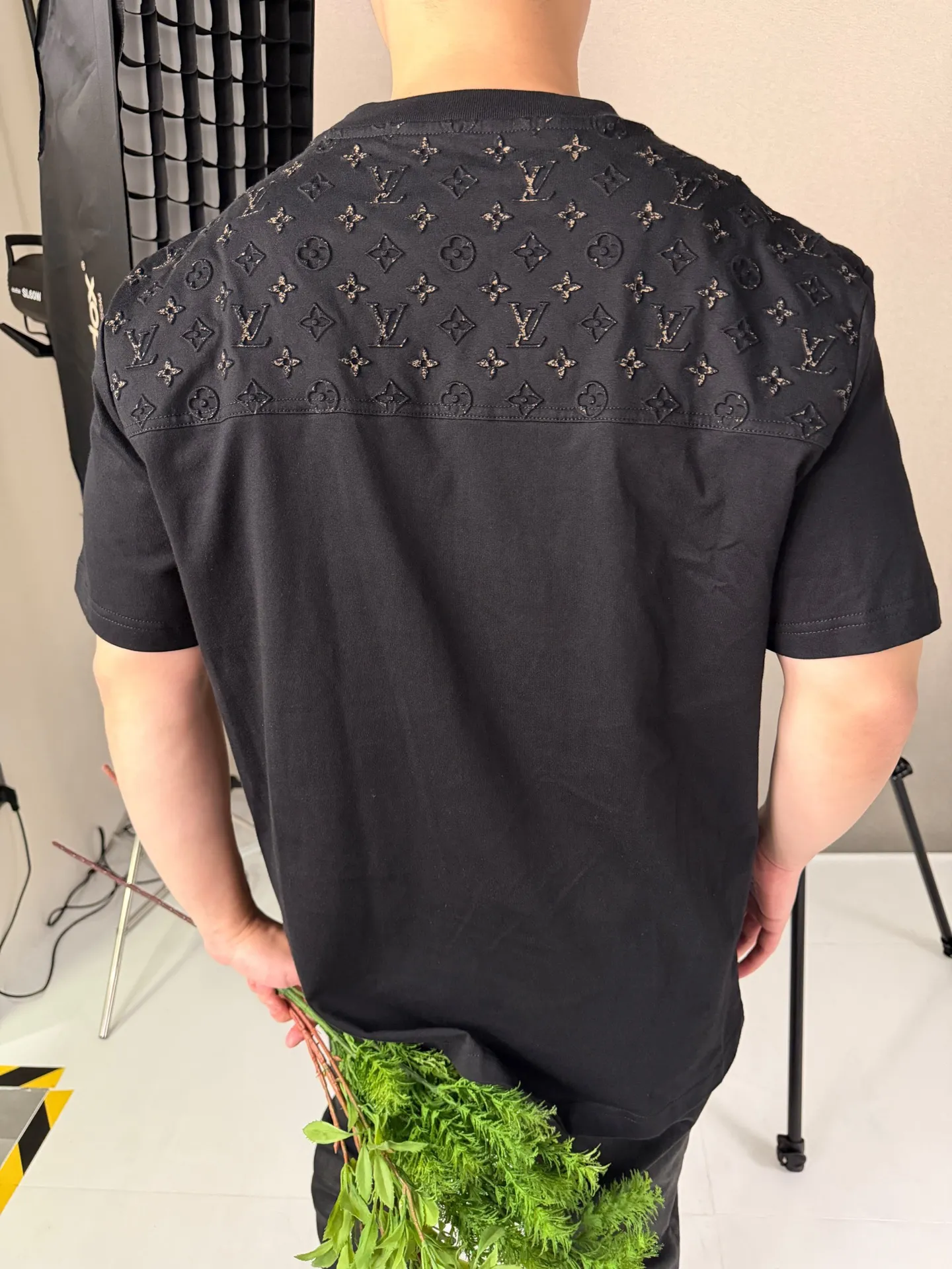 Louis Vuitton/Louis Vuitton three-dimensional embossed splicing short sleeves